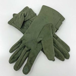 green-twist-gloves